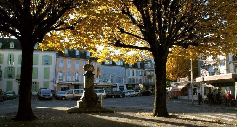 Hôtel Saint Vincent Bagnères-de-Bigorre Exterior foto
